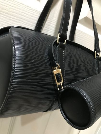 Louis Vuitton ของแท้ สภาพดีมากๆ เดิมๆ ไม่มีซ่อม รูปที่ 6