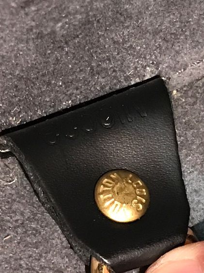 Louis Vuitton ของแท้ สภาพดีมากๆ เดิมๆ ไม่มีซ่อม รูปที่ 18