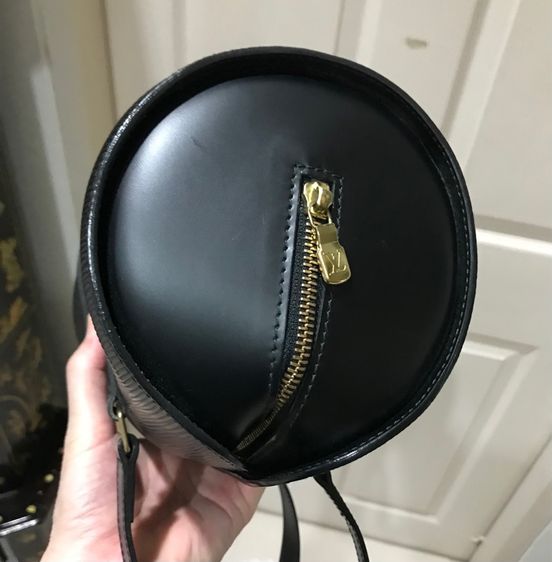 Louis Vuitton ของแท้ สภาพดีมากๆ เดิมๆ ไม่มีซ่อม รูปที่ 10