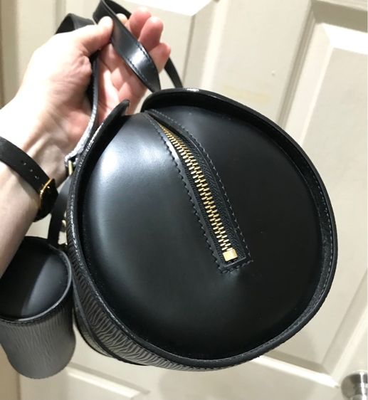 Louis Vuitton ของแท้ สภาพดีมากๆ เดิมๆ ไม่มีซ่อม รูปที่ 8