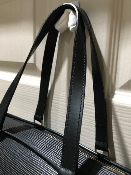 Louis Vuitton ของแท้ สภาพดีมากๆ เดิมๆ ไม่มีซ่อม รูปที่ 12