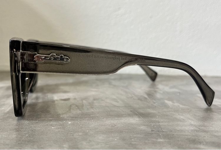 szade แ่วนกันแดด สัญชาติ ออสเตรเลีย เมลเบิร์น รูปที่ 3