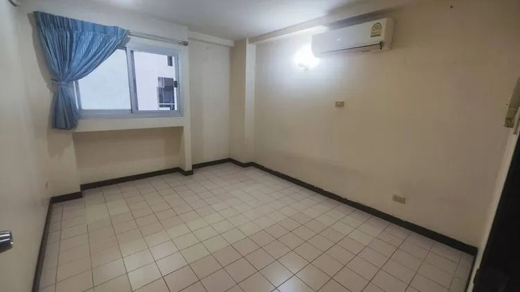 ไม่มี สร้างเสร็จก่อน 2010 ขายคอนโด การเคหะธนบุรี พระราม2ซอย60 ชั้น3 ขนาด 64 ตรม ตามสภาพ รูปที่ 4