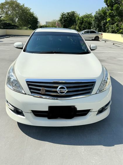 รถ Nissan Teana 2.5 XV สี ขาว