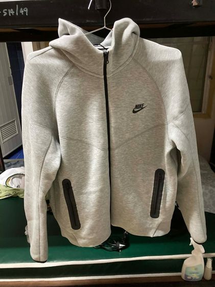 เสื้อ Nike tech fleece gray