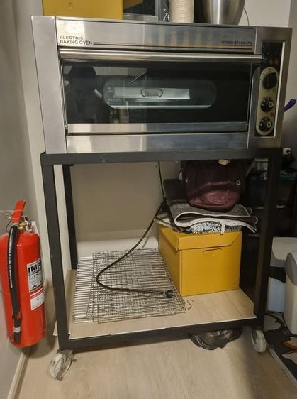 ขายเตาอบไฟฟ้ามือ2 พร้อมขาตั้ง