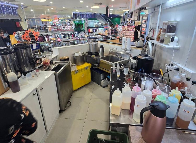 เซ้งด่วนร้านชานมไข่มุก สาขาเซ็นเตอร์วัน ชั้น1 ข้างร้าน bonjour มีร้านเดียวโซนนั้น มีคนเดินตลอดทั้งวัน รูปที่ 4