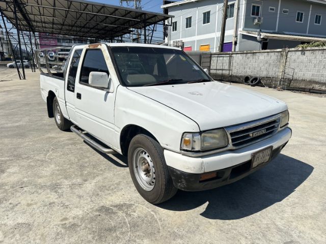 Isuzu TFR ปี 91-97 1995 2.5 Space Cab Pickup ดีเซล ไม่ติดแก๊ส เกียร์ธรรมดา ขาว รูปที่ 2