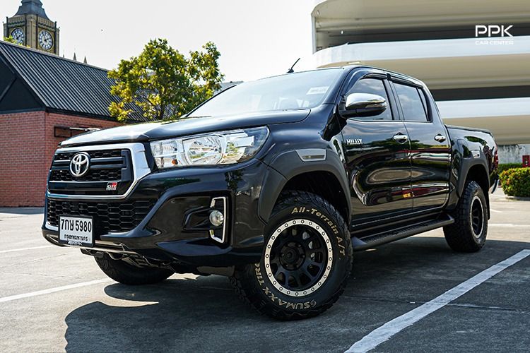 รถ Toyota Hilux Revo 2.4 E Prerunner สี ดำ