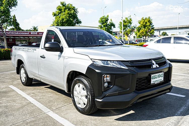 Mitsubishi Triton 2022 2.5 GL Pickup ดีเซล ไม่ติดแก๊ส เกียร์ธรรมดา เทา รูปที่ 3