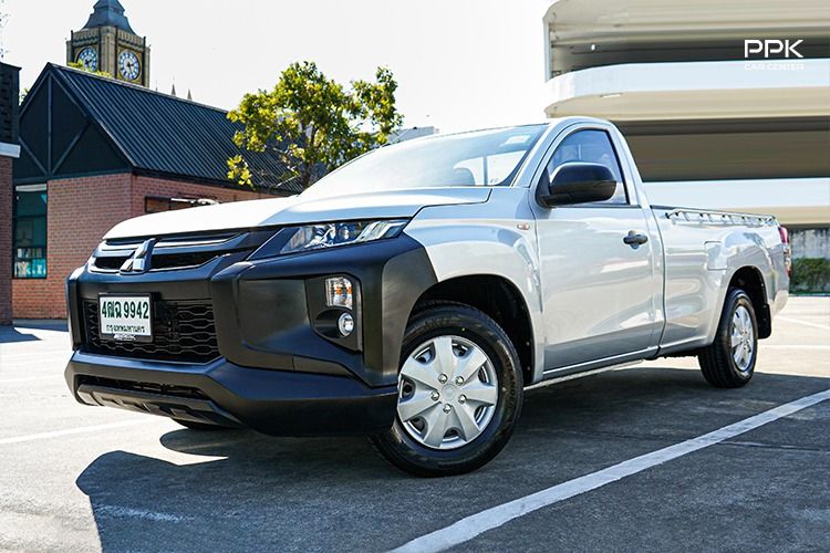 รถ Mitsubishi Triton 2.5 GL สี เทา