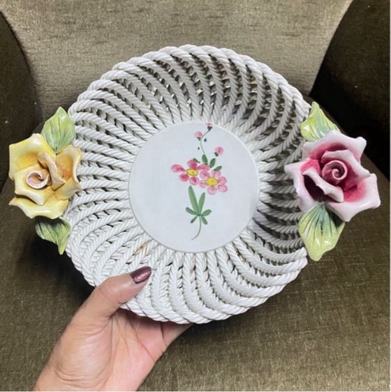 แจกันและตะกร้าสานเซรามิคของอิตาลี รูปที่ 7