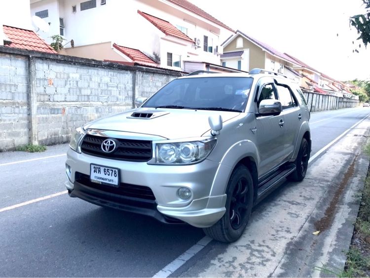 Toyota Fortuner 2008 3.0 V Utility-car ดีเซล ไม่ติดแก๊ส เกียร์อัตโนมัติ เทา รูปที่ 3
