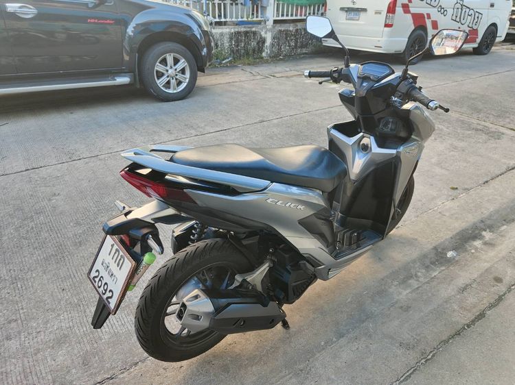 🛵ยังไงก็ขาย CLICK150 i ปี 62 เครื่องดี สีสวย สตาร์ทมือ กุญแจรีโมท เล่มชุดโอนครบ+เปลี่ยนถ่ายน้ำมันเครื่องฟรี ส่งฟรี30 ก.ม รูปที่ 7