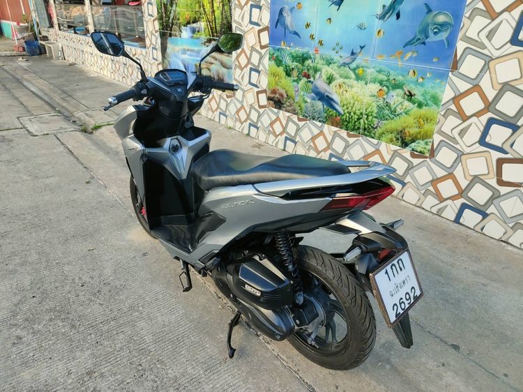 🛵ยังไงก็ขาย CLICK150 i ปี 62 เครื่องดี สีสวย สตาร์ทมือ กุญแจรีโมท เล่มชุดโอนครบ+เปลี่ยนถ่ายน้ำมันเครื่องฟรี ส่งฟรี30 ก.ม รูปที่ 6