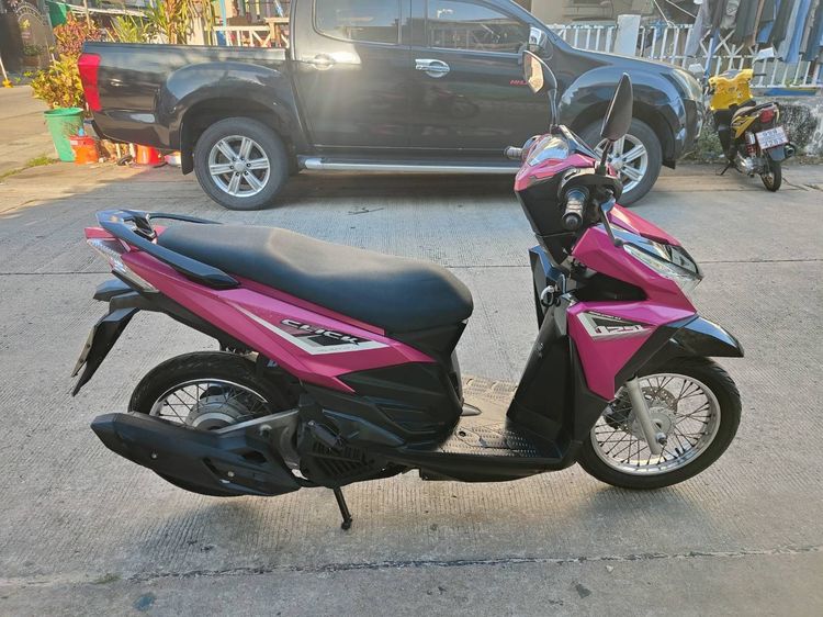 🛵ยังไงก็ขาย CLICK125 i ปี 59 เครื่องดี สีสวย สตาร์ทมือ เล่มชุดโอนครบ+เปลี่ยนถ่ายน้ำมันเครื่องฟรี ส่งฟรี30 ก.ม รูปที่ 3