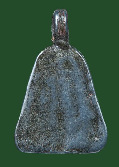 หลวงพ่อเงินจอบใหญ่เนื้อเงิน รูปที่ 2