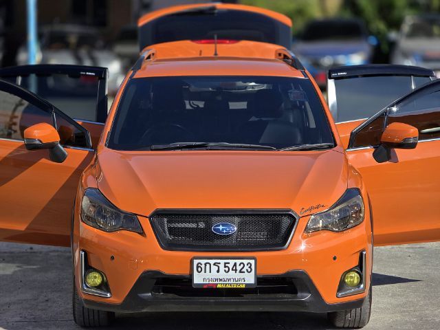 Subaru XV 2017 2.0 Crosstrek 4WD Utility-car เบนซิน ไม่ติดแก๊ส เกียร์อัตโนมัติ ส้ม รูปที่ 4