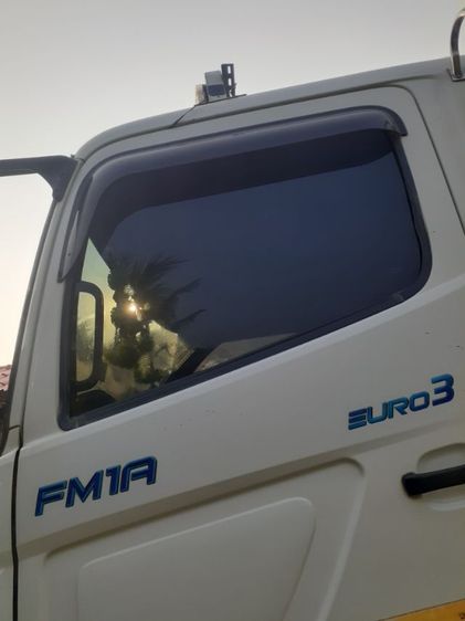 รับติดตั้งฟิล์มกรองแสงรถยนต์ บ้าน อาคาร สำนักงาน รูปที่ 17