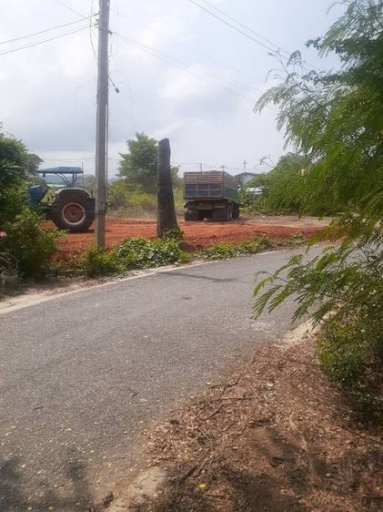 ขายที่ดินเปล่าสวยมากถมแล้วพร้อมปลูกบ้านได้เลยใกล้ถนนสุขุมวิทใกล้หาดบางแสน70ตรว.