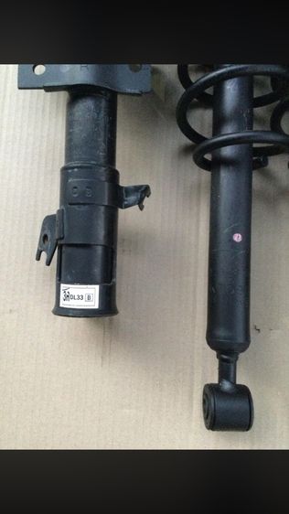 โช๊ค เดิม หน้า หลัง Mazda 2  De ปี 2007 ถึง 2012 Ford Fiesta.  รูปที่ 4