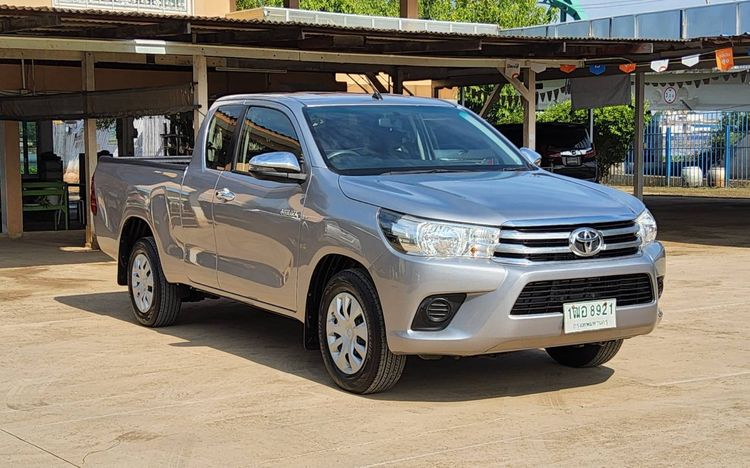 Toyota Hilux Revo 2017 2.4 J Plus Pickup ดีเซล ไม่ติดแก๊ส เกียร์ธรรมดา บรอนซ์เงิน รูปที่ 3