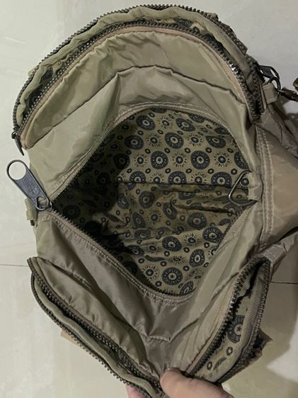 กระเป๋าสะพายKipling มือสอง 899ส่งฟรี รูปที่ 10