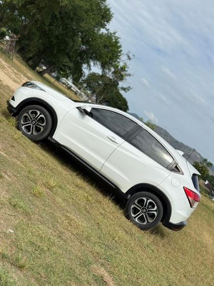 Honda HR-V 2016 1.8 E Sedan เบนซิน ไม่ติดแก๊ส เกียร์อัตโนมัติ ขาว รูปที่ 3