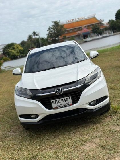 รถ Honda HR-V 1.8 E สี ขาว