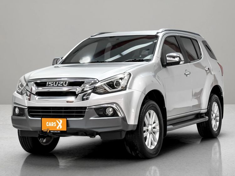 รถ Isuzu MU-X 3.0 สี บรอนซ์เงิน