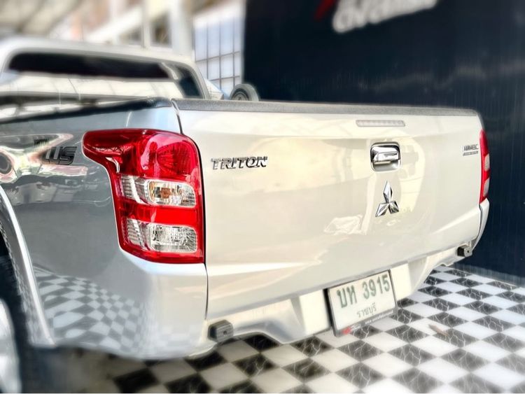 Mitsubishi Triton 2018 2.5 GL Pickup ดีเซล ไม่ติดแก๊ส เกียร์ธรรมดา เทา รูปที่ 3