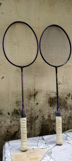 ไม้แบดมินตัน yonex มือสอง น้ำหนักเบาราคาคู่ละ 1,250 บาท ต้องขึงเอ็นใหม่ถึงจะดีครับ นัดรับนนทบุรี สนใจโทร 062-595 0954