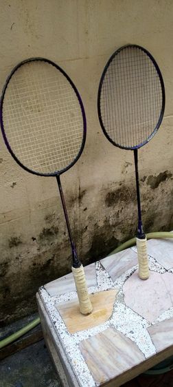 ไม้แบดมินตัน yonex มือสอง น้ำหนักเบาราคาคู่ละ 1,250 บาท ต้องขึงเอ็นใหม่ถึงจะดีครับ นัดรับนนทบุรี สนใจโทร 062-595 0954 รูปที่ 3