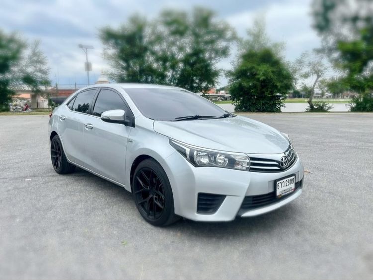 Toyota Corolla 2016 1.6 Sedan เบนซิน ไม่ติดแก๊ส เกียร์อัตโนมัติ เทา รูปที่ 2