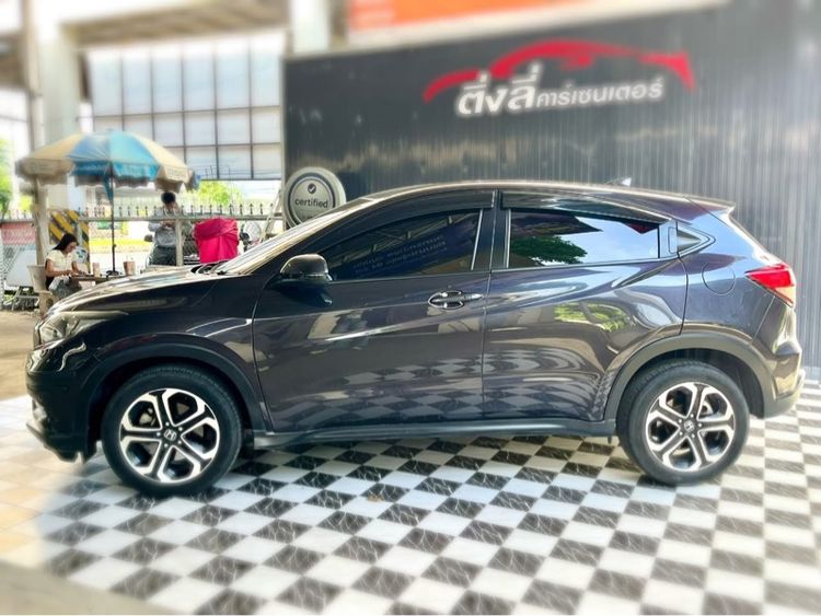 Honda HR-V 2018 1.8 EL Sedan เบนซิน ไม่ติดแก๊ส เกียร์อัตโนมัติ เทา รูปที่ 3