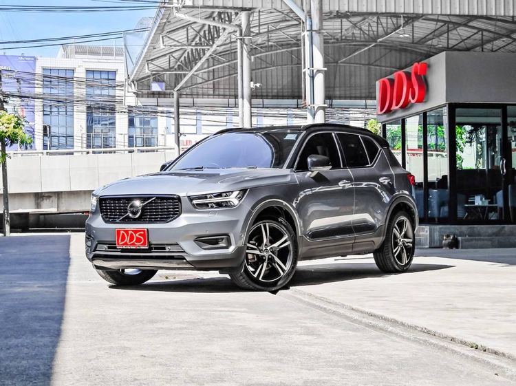 รถ Volvo XC40 2.0 T5 R-Design 4WD สี ขาว