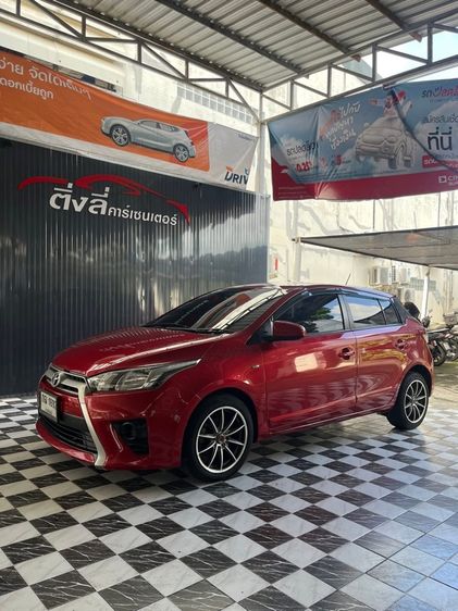 Toyota Yaris 2015 1.2 E Sedan เบนซิน ไม่ติดแก๊ส เกียร์อัตโนมัติ แดง รูปที่ 3