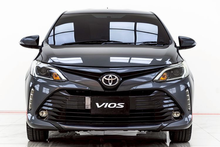 Toyota Vios 2019 1.5 High Sedan เบนซิน ไม่ติดแก๊ส เกียร์อัตโนมัติ เทา รูปที่ 3
