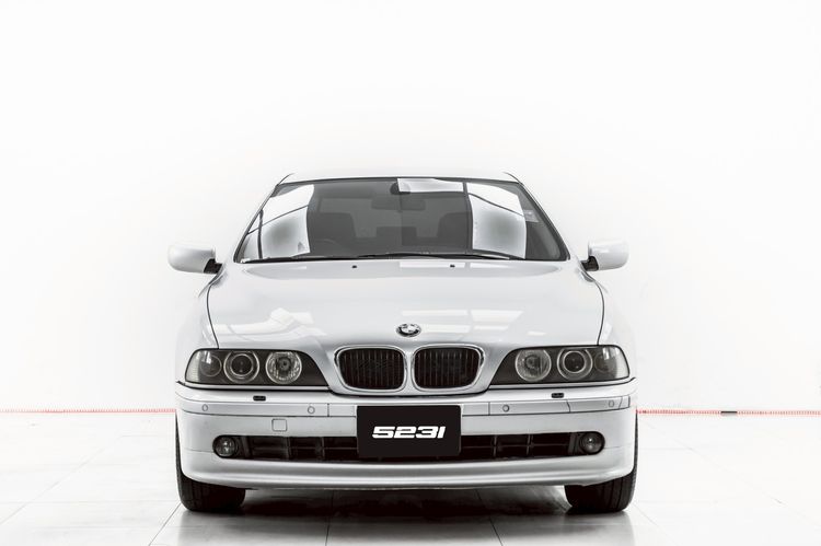 BMW Series 5 2004 523i Sedan เบนซิน ไม่ติดแก๊ส เกียร์อัตโนมัติ เทา รูปที่ 4