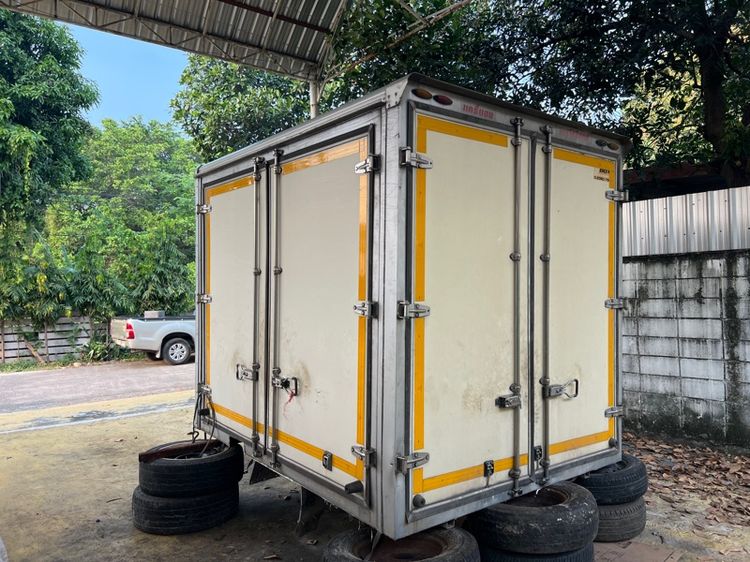 กระบะตู้ทึบ ภาย รูปที่ 4