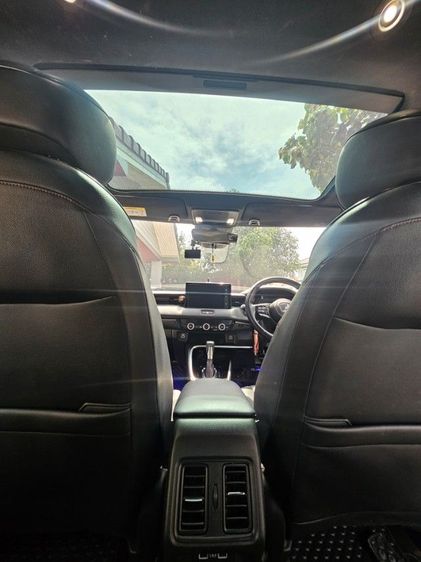 Honda HR-V 2022 1.5 e:HEV RS ไฮบริด ไม่ติดแก๊ส เกียร์อัตโนมัติ ขาว รูปที่ 4