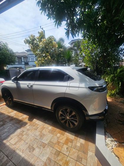 Honda HR-V 2022 1.5 e:HEV RS ไฮบริด ไม่ติดแก๊ส เกียร์อัตโนมัติ ขาว รูปที่ 2