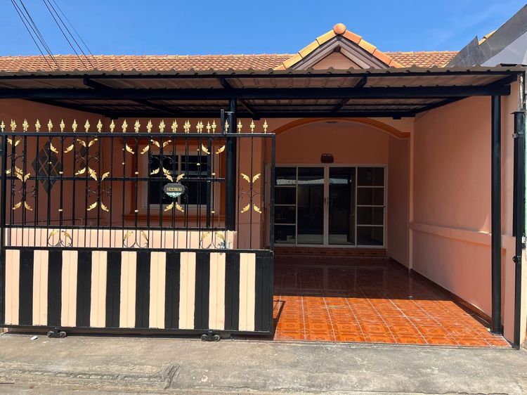 อื่นๆ ไม่มี ทาวเฮ้าส์  ใกล้ นิคมอุตสาหกรรม เกตุเวย์ ซิตี้ ฉะเชิงเทรา