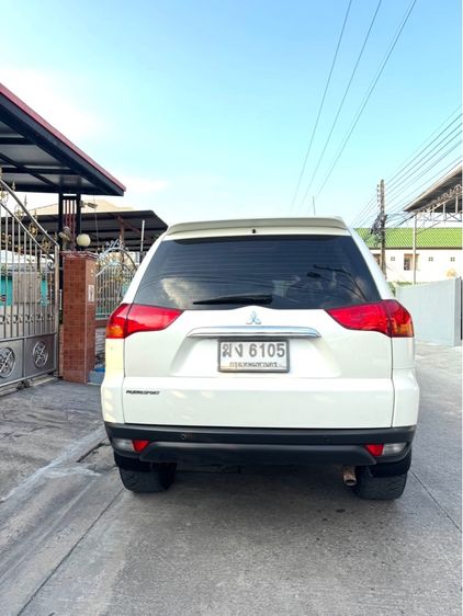 Mitsubishi Pajero Sport 2011 2.4 GT Utility-car เบนซิน ไม่ติดแก๊ส เกียร์ธรรมดา ขาว รูปที่ 4