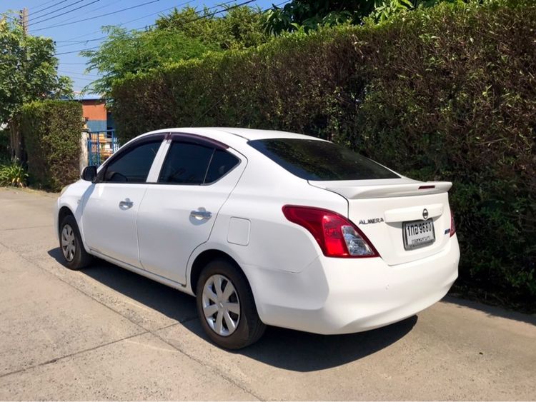 Nissan Almera 2013 1.2 E Sedan เบนซิน ไม่ติดแก๊ส เกียร์อัตโนมัติ ขาว รูปที่ 4