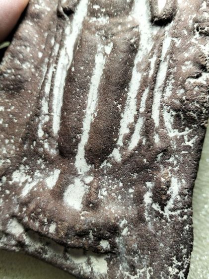 พระกรุนาดูนพร้อมที่ตั้งสภาพหิ้งเลยครับ รูปที่ 8