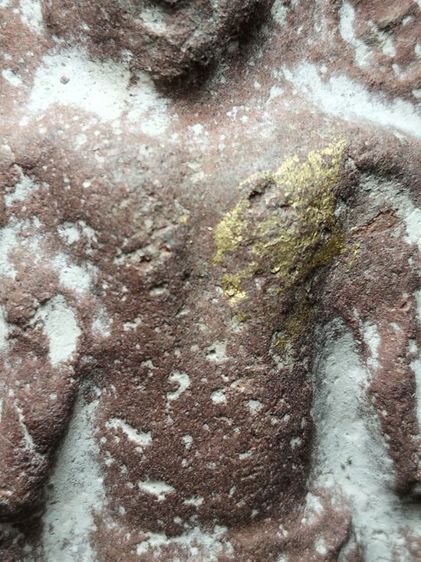 พระกรุนาดูนพร้อมที่ตั้งสภาพหิ้งเลยครับ รูปที่ 11