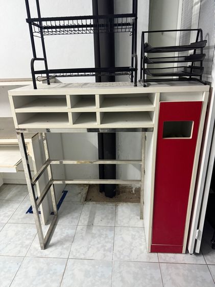 ขายโต๊ะ 3 ตัว ราคารวม 1,200 บาท เหมาะกับออฟฟิศ นั่งทำงาน เปิดร้านขนส่ง เอาไว้เป็นเคาเตอร์และให้ลูกค้าเขียน รูปที่ 4