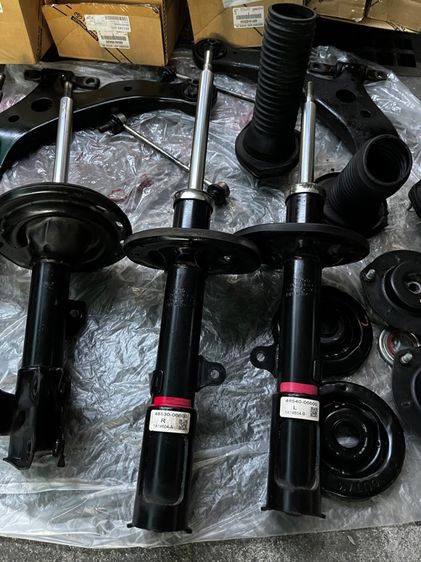 โช๊คหน้าหลังพร้อมปีกนกแท้คู่ตัวรถ รูปที่ 4