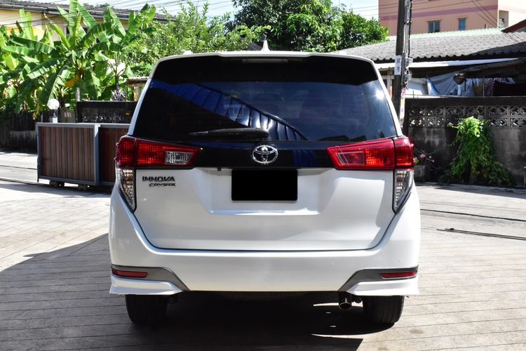 Toyota Innova 2020 2.8 Crysta Utility-car ดีเซล เกียร์อัตโนมัติ ขาว รูปที่ 4